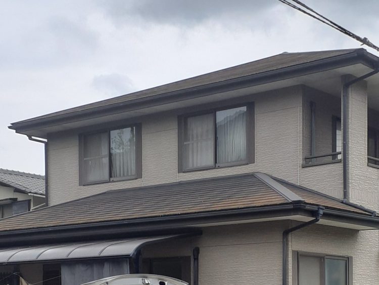 リフォーム前の屋根　塗装前の屋根