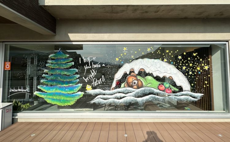 2025年冬リファイン備前ショウウィンドウ　窓アート