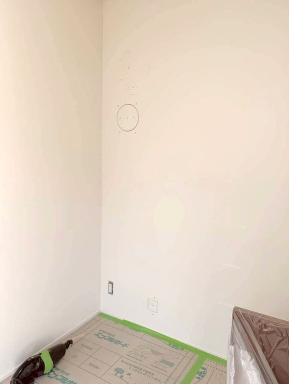 リフォーム中の壁紙